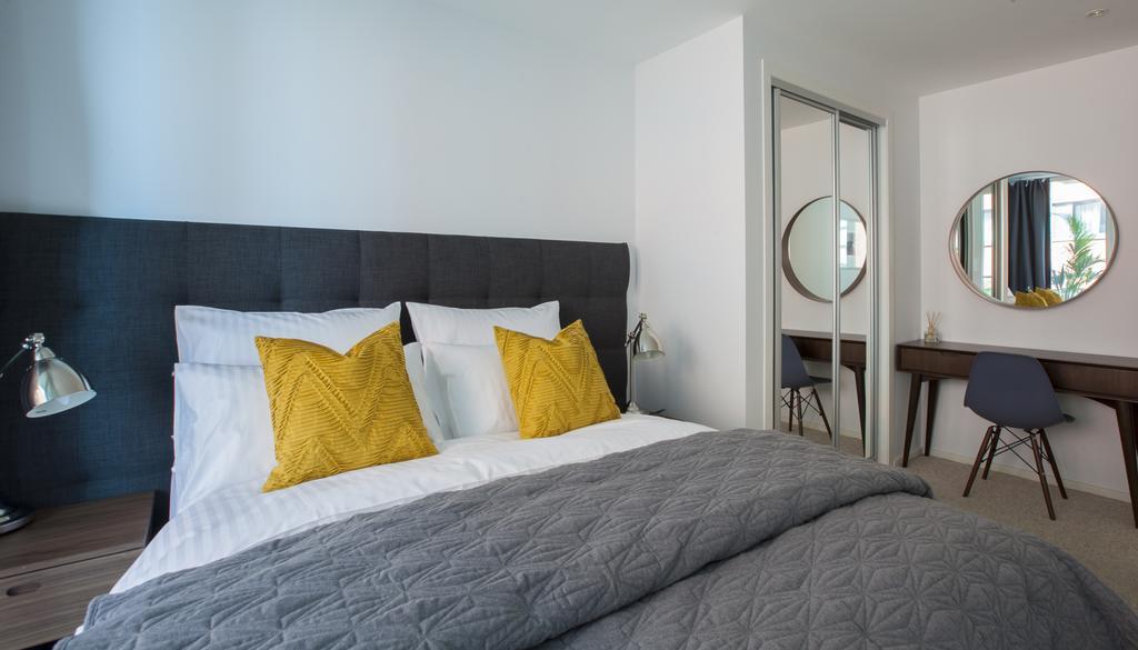 Royal Victoria Docks Apartman London Szoba fotó