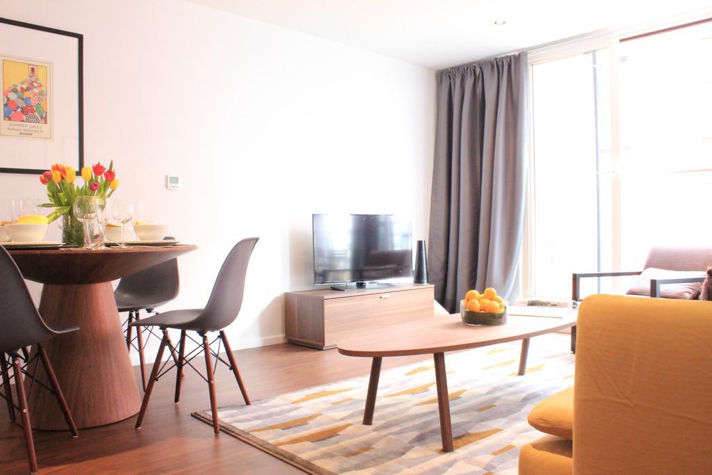 Royal Victoria Docks Apartman London Szoba fotó